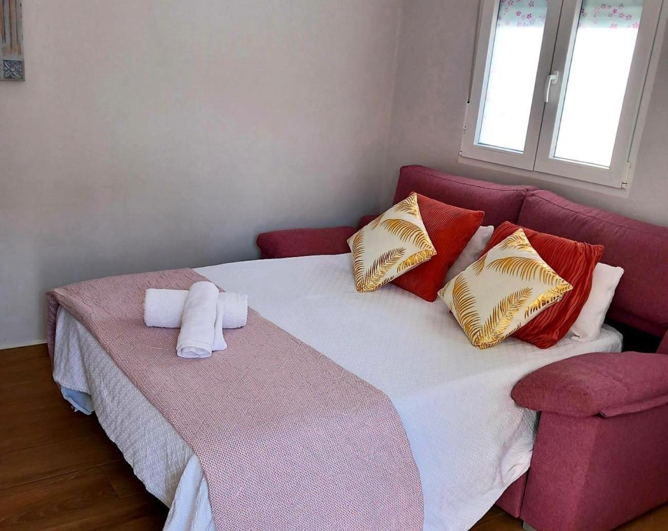 Apartamentos De La Haya & Suite Con Jacuzzi, Junto Al Teatro Romano Mérida Extérieur photo